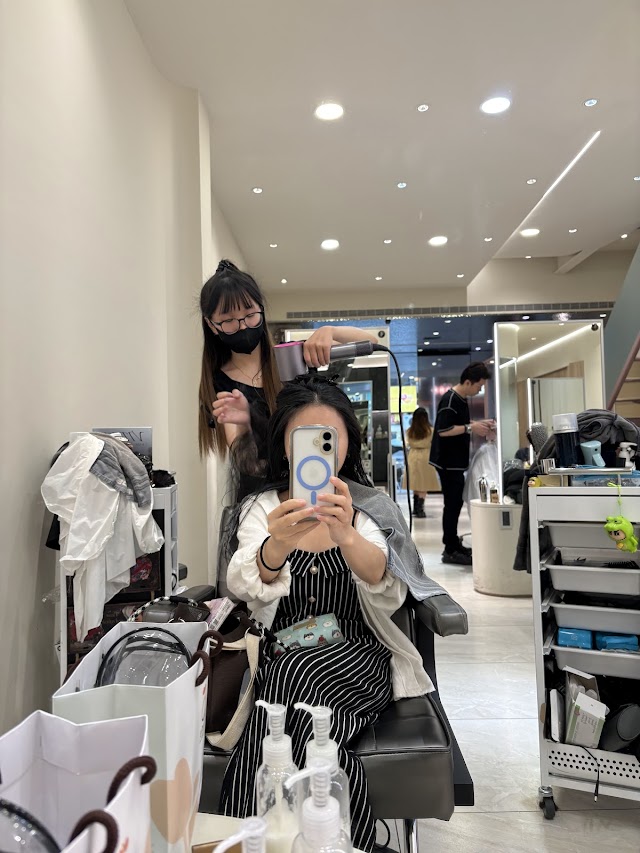 台中Virus hair salon 24H 日夜間髮廊(勤美概念店) - (人氣美髮設計師 日式韓系染燙 髮型改造推薦 頭皮SPA 結構護髮 男士理髮首選）