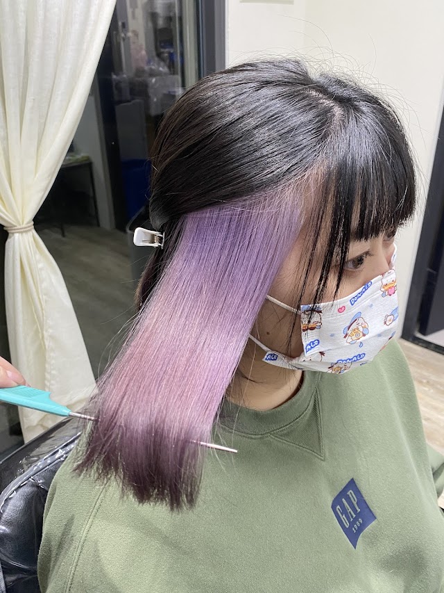 Yoshi hair 3號店－新竹｜髮廊推薦 人氣日系沙龍 熱門髮廊 剪燙 染髮質感 線條染 護髮 網友推薦 特殊色 首選 挑染 齊短髮 極短髮 邊緣層次剪髮 極淺色 質感髮色 鬆軟燙 價格 結構式護髮