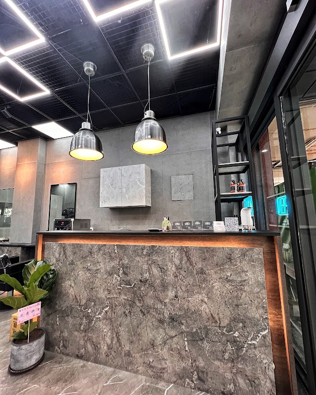 KBH hair salon 日夜間髮廊-台中中區髮廊 髮廊推薦 台中髮廊推薦 縮毛矯正 SPA按摩 精油洗髮 男士剪髮 染髮 燙髮 韓系燙髮