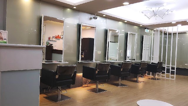IF Hair Salon台北車站優質美髮沙龍 專業髮型設計師 人氣頭皮養護 結構護髮 造型剪髮 紓壓洗髮 溫塑燙髮 質感染髮 髮廊 網紅雜誌首選推薦 台湾シャンプー 資生堂髮廚 黑耀光感護髮