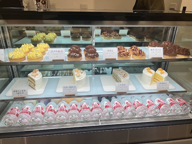 日青甜蝕 C&R Pastry（目前僅提供網路訂購，店面面交）