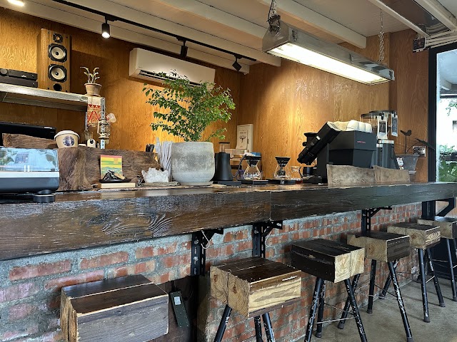 山穴XXCoffee（營業時間依IG為主）