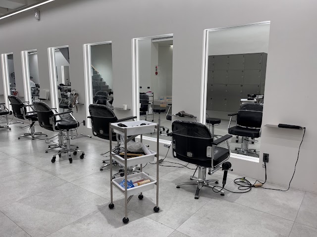 裏 Hair 巨城店