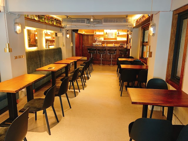 草根早午餐 TOUCH WOOD