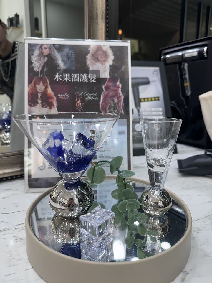 台中2006Yoi hair 南屯店 男生韓系燙髮 女生霧感髮色 高端髮廊 照片