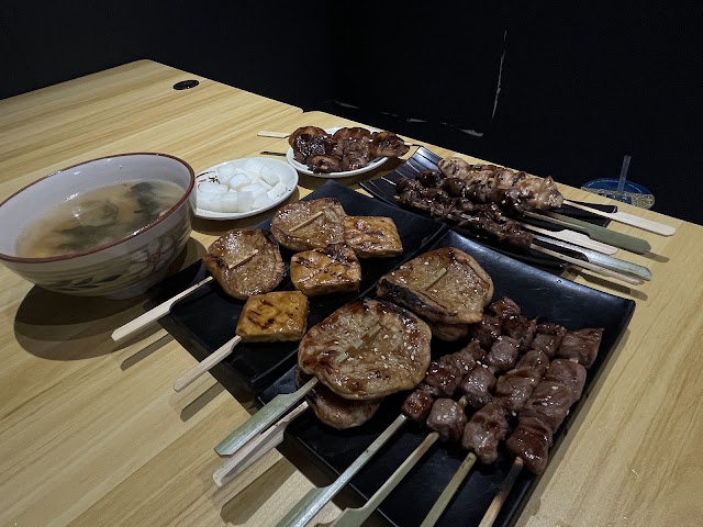 夜炭屋｜炭火串燒 • 宵夜燒烤美食（不定期公休、售完提早結束營業）