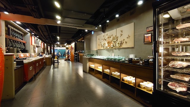 問鼎 ‧ 皇上吉祥 麻辣養生鍋-西門店