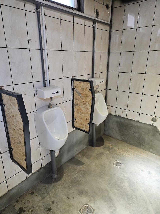 成灃水電行