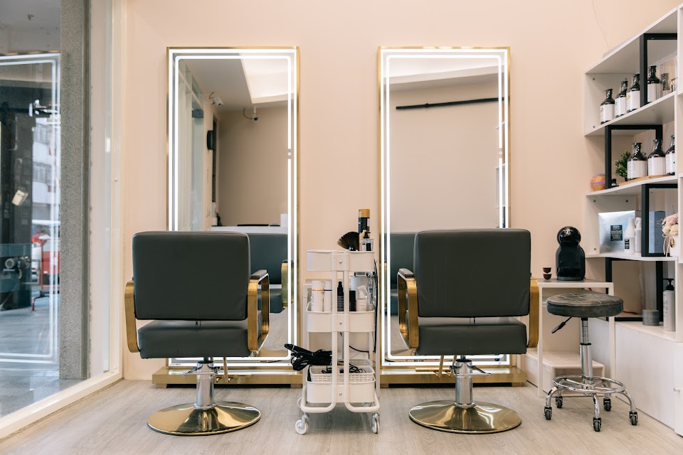 Awesome studio salon