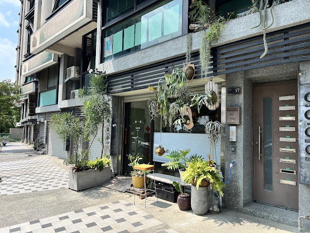 洞作-一人作業，建議私訊專頁預訂