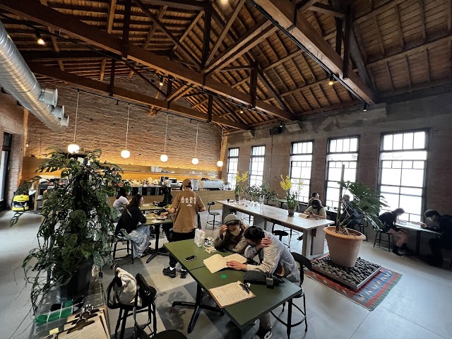 HAUSINC CAFE